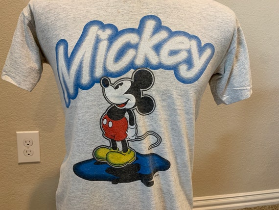 Vintage 90\u2019s Walt Disney Mickey Mouse T Shirt Size M