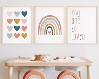 Regenboog kinderkamer kunst aan de muur, set van 3 prints, boho meisjeskamer decor, je bent zo geliefd tiener tween hart thema kinderen digitale afdrukbare