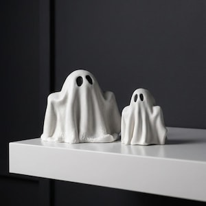 Ghost Halloween Decoration Display, Cute Ghost Figure Ornament, Spooky Fall Shelf Decor