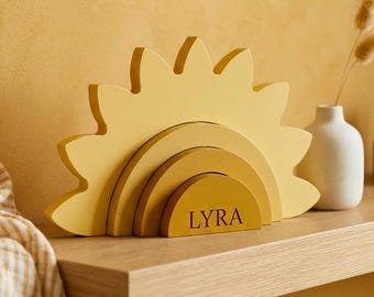 Personalisiertes hölzernes Regenbogen-Sonnenblumen-Namensschild | Montessori Neutral Kinderzimmer Dekor | Boho Babypartygeschenk | Personalisiertes Kinderzimmer