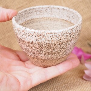 White speckled ceramic planter image 3