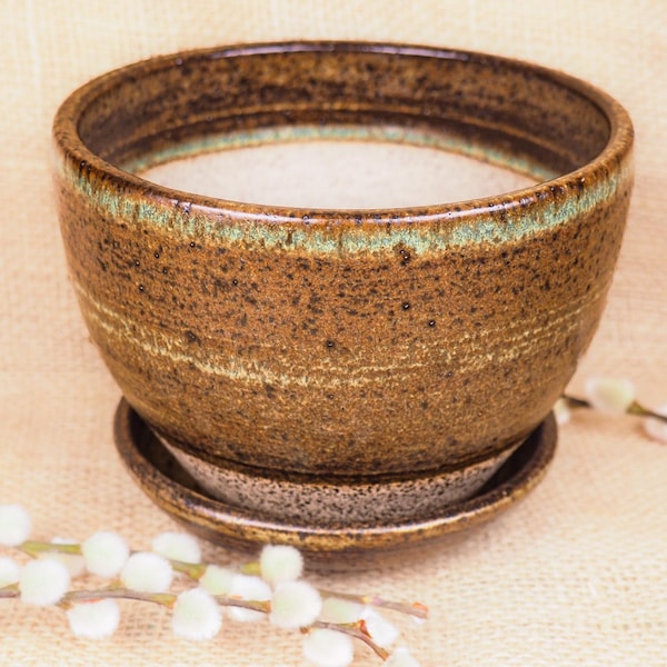 Ceramic planter with saucer