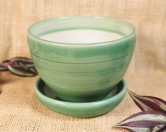 Jardinière et soucoupe vert céladon