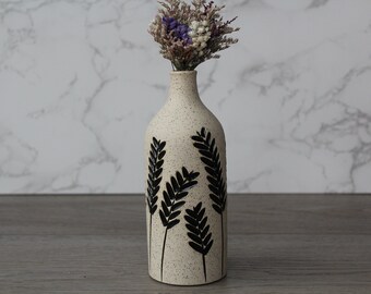 Black and White Ceramic  Flower Bud vase, Handmade Wheat Rustic Vase, Small Vase for Mothers Day Gift