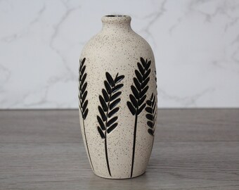 Black and White Ceramic Flower Bud vase, Handmade Wheat Rustic Vase, Small Vase for Mothers Day Gift