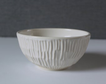 Handmade White Modern Porcelain Bowl,  Minimalist bowl, Ice cream - Cereal - Soup bowl,  Ceramic Carved Bowl, Elegant