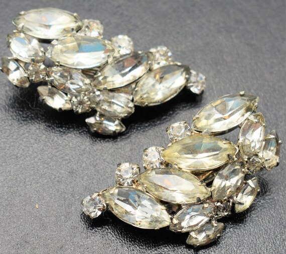 Clear Rhinestone Vintage Earrings- Old Hollywood … - image 8