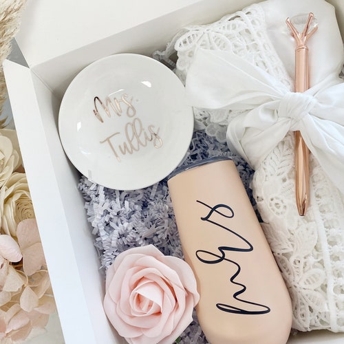Bride Gift Box Set Engagement Gift Idea Bride White Silk Etsy