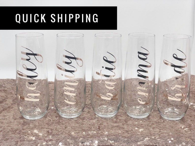 Rose gold bridesmaid champagne flutes- bridesmaid gift- personalized champagne flute- bridemaid proposal- glass champagne custom for bridal 