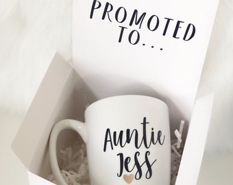 Baby announcement - pregnancy announcement ideas - promoted to mug set - auntie mug - mom to be - aunt to be mug- godmother proposal idea