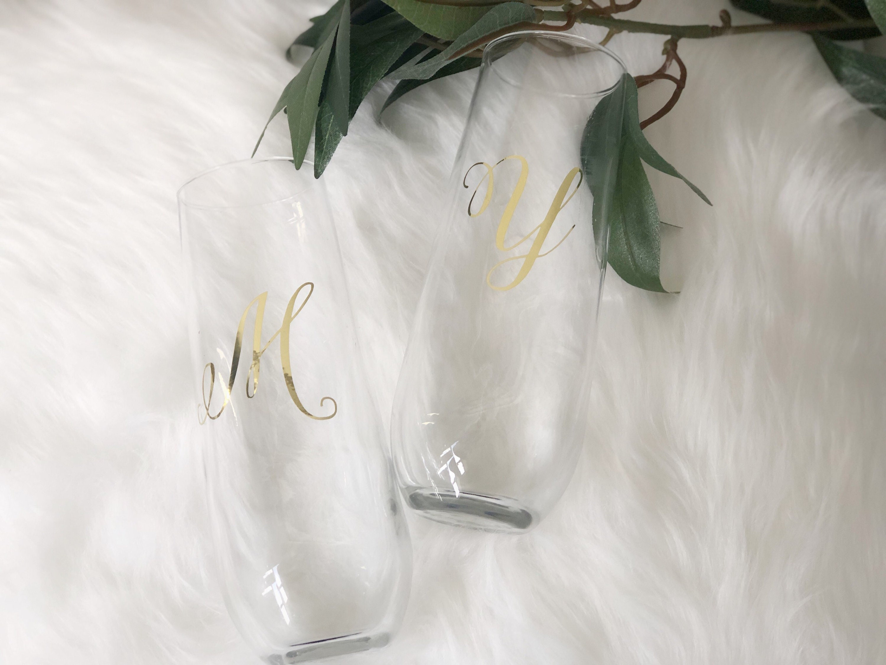 Gold initial champagne flute personalized champagne flutes