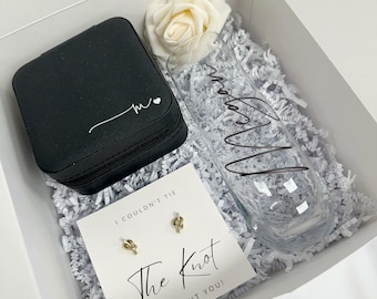 Bridesmaid proposal gift box idea- personalized champagne flute- travel jewelry box personalized gift boxes- bridesmaid stud earrings
