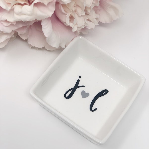 Initial ring dish- initials ring dish jewelry trinket holder- mr and mrs ring dish set- personalized ring dish jewelry holder trinket dish-