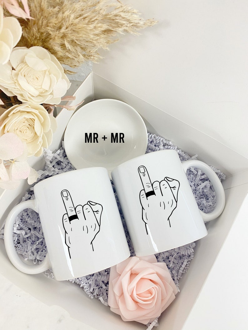 woman middle ring finger engagement gift box couple mugs mr and mrs his and hers wifey and hubby wedding day gift idea engayed gay couple image 3