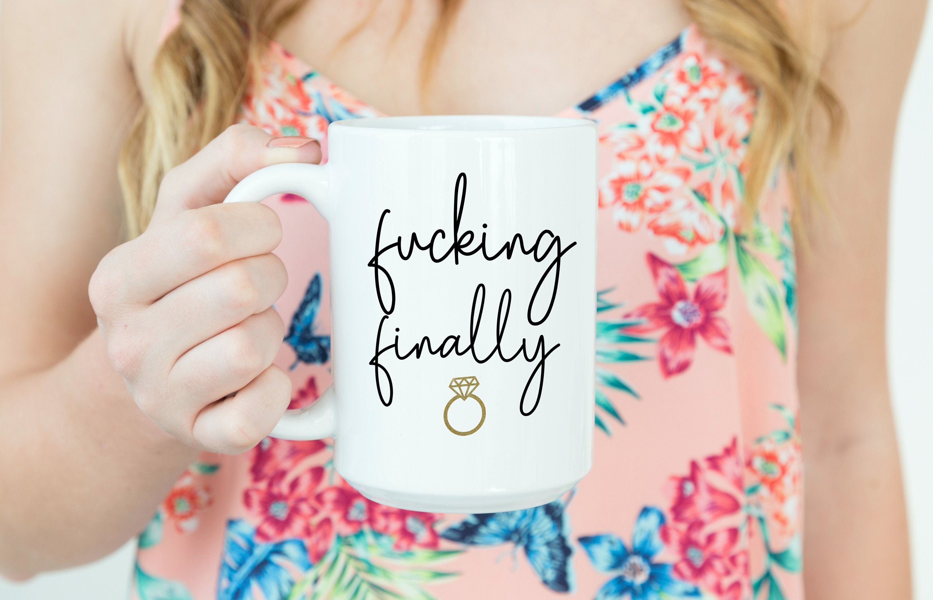 engagement gift for girl best friend