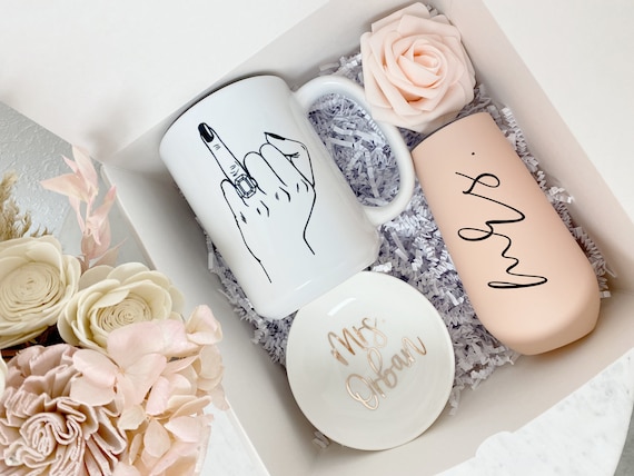 Future Mrs Gift Box Bride Gifts Bridal Shower Gifts Personalized Wifey Gift  Wedding Ring Finger Mug Bride Gift Box Engagement Box Idea 