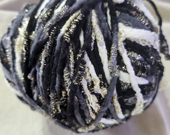 Fantasy Dark Horse Yarns Allure: Nylon Lurex Yarn (100g/98 yds)