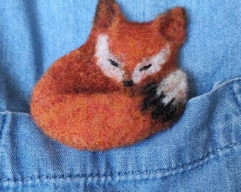 Sleeping Little Fox Brooch, Woodland Animal Pin, Cute Small Orange Fox Pup Pin, Fall Autumn Broach, Kawaii Handmade Felt Jewelry For Scarf.