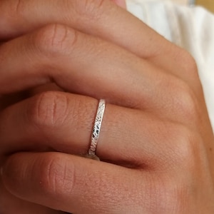 Women's ring in solid silver - Width 2 mm - Silver or patinated color - Handmade jewelry in France.