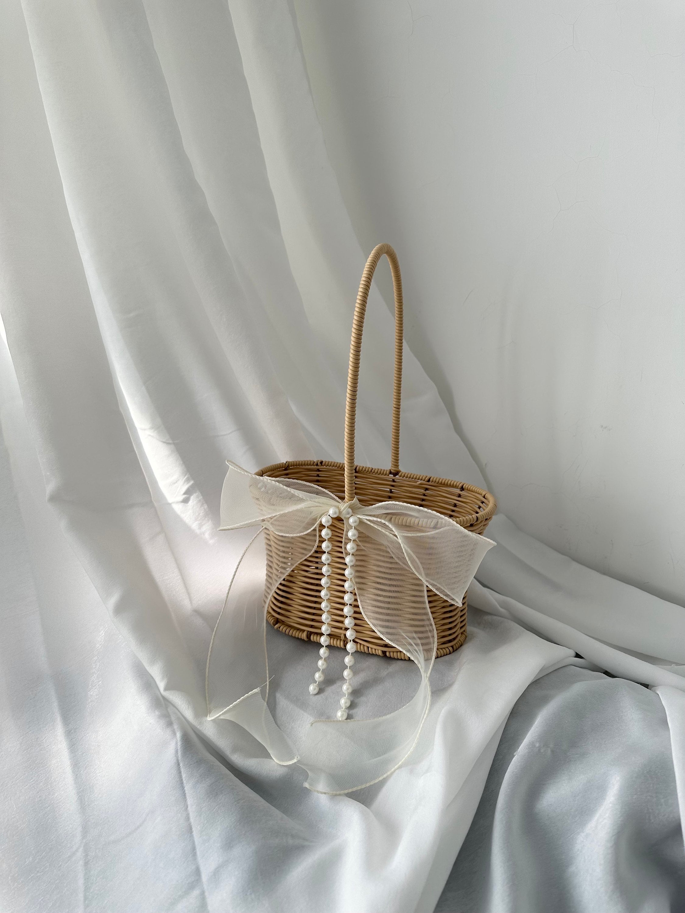 Flower Girl Basket with Pearl Chain & Ivory Ribbon/ Simple Bridesmaid Basket / Hand Woven Basket / Rustic Basket Vintage Wedding