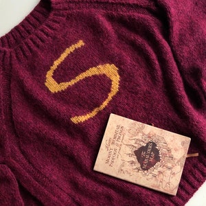Suéter Weasley inicial personalizado, suéter de lana personalizado, suéter de invierno para mujer monograma de punto a mano, jersey de Borgoña, regalo de Navidad