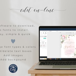 Puede incluir: Un port&aacute;til muestra un dise&ntilde;o de invitaci&oacute;n personalizable para la Primera Comuni&oacute;n. El dise&ntilde;o presenta elementos florales, una cruz y el nombre "Sophia". El texto en pantalla indica la posibilidad de cambiar fuentes, colores, agregar im&aacute;genes y fondos. Las palabras "edit on-line" est&aacute;n en la parte superior.