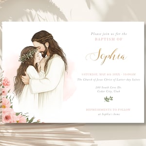 Puede incluir: Una invitación de bautismo con una ilustración de acuarela de Jesús sosteniendo a una niña pequeña. La invitación incluye el nombre "Sophia", la fecha y la hora del bautismo, y la ubicación de la ceremonia. También se incluye el texto "Refrescos a continuación en casa de Sophia".