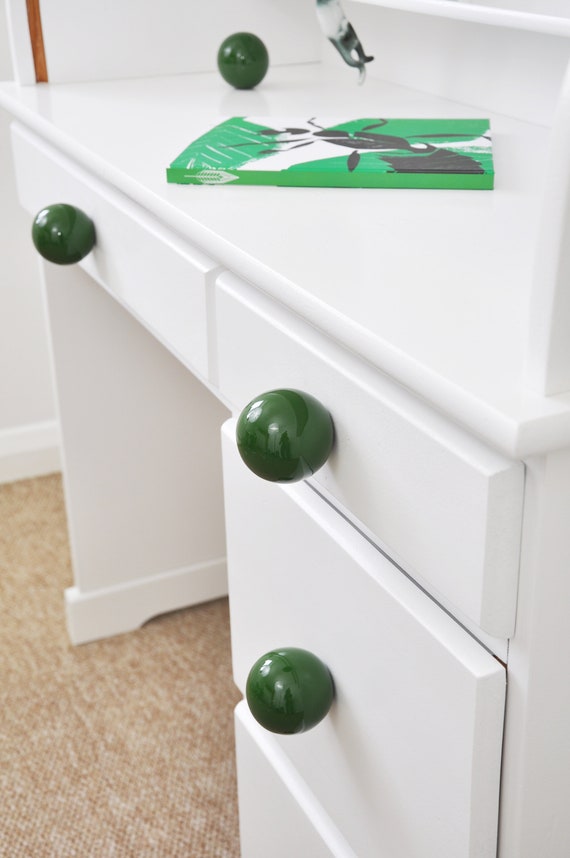 Emerald green Round 6 cm, ceramic knobs and pulls. Drawer knob for dressers, ceramic home decor. Door pull drawers and wardrobe