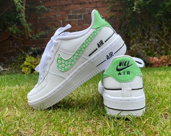 nike floral trainers womens
