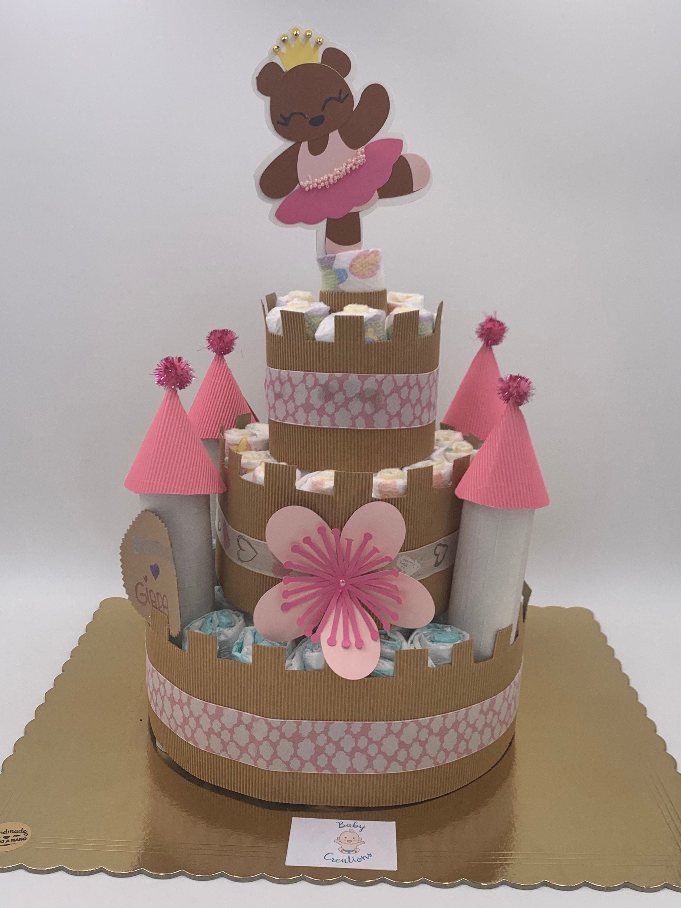 Torta Di Pannolini A Castello Turchese Con 48 Pannolini 3-6 Kg E 4 Prodotti Di Cosmesi Di Qualità, Made In Italy