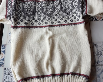 Children's sweater with Norwegian pattern