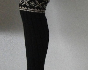 Overknees leg warmers with pattern block