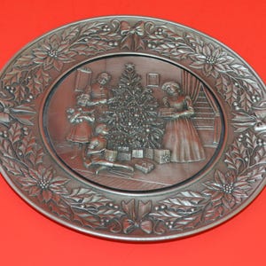 Collectible Plate-Chilmark 1978 Plate, pewter, number 476/10000 - The Christmas Tree, Rose Mary