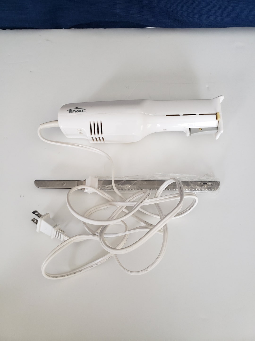 Dining/kitchenvintage Rival Electric Knife W/ss Blades Etsy