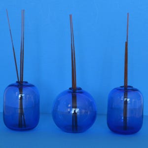 Art-Collectible 3 Art Glass Blue Bud Vases Diffusers