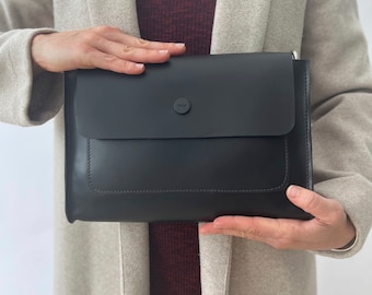 Handcrafted Genius: Minimal Leather Crossbody Bag - Small Shoulder Purse, Perfect for Women on the Go