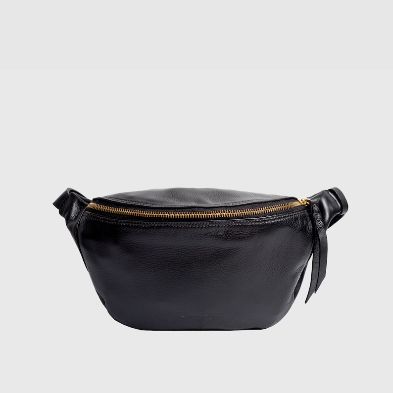 Leather Fanny pack in silk napa Leather Belt bag Crossbody Black