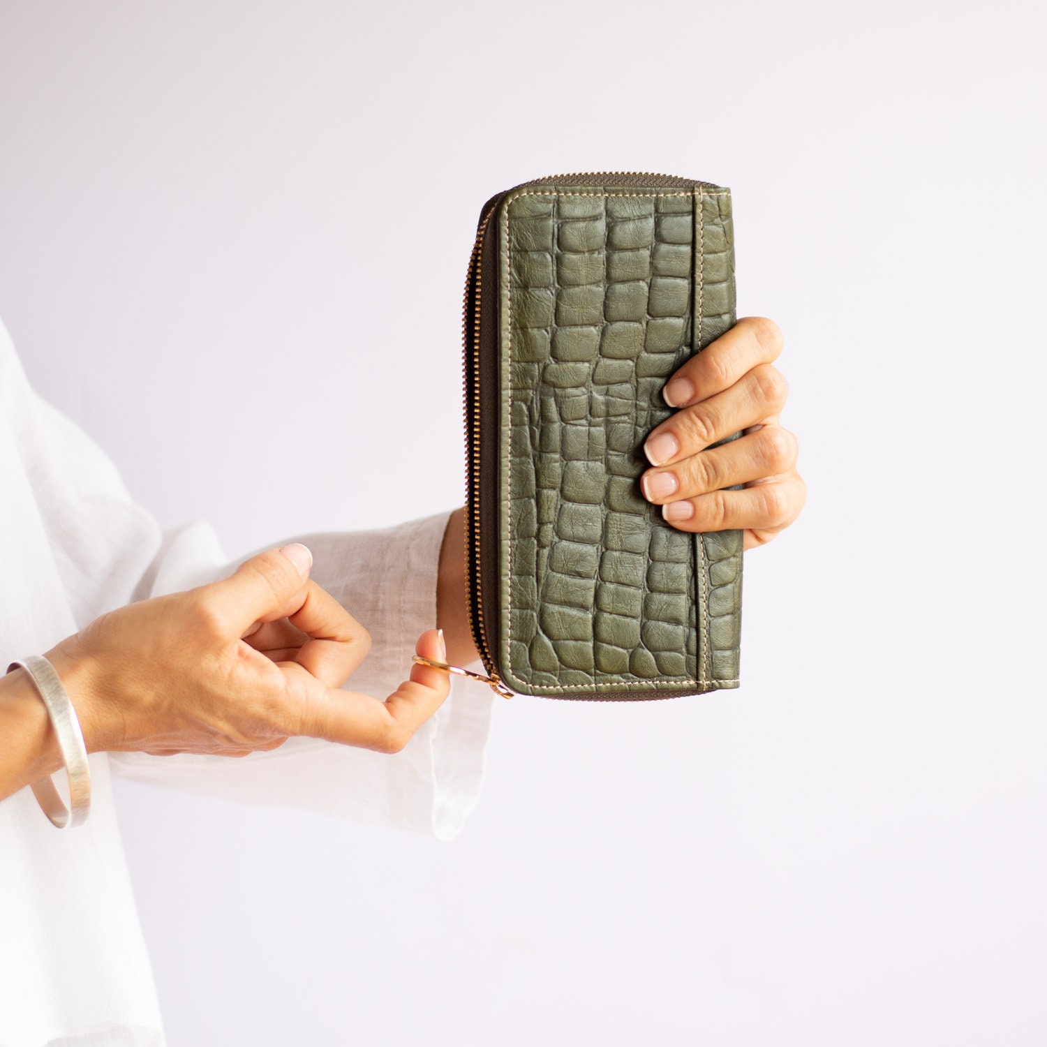 Leather wallet woman Olive Green zipper wallet Leather wallet Etsy