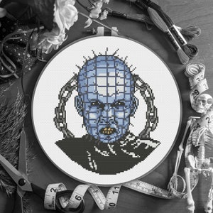 Pinhead - Hellraiser - Schema Punto Croce - PDF