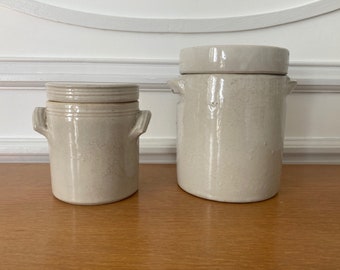 Pots en grès avec couvercles anciens French vintage stoneware pots with lids