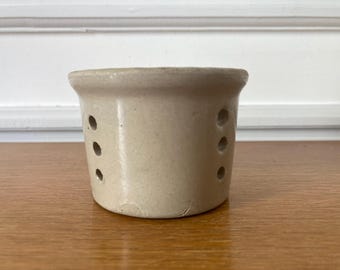 Faisselle stoneware old cream French vintage grey cheese strainer