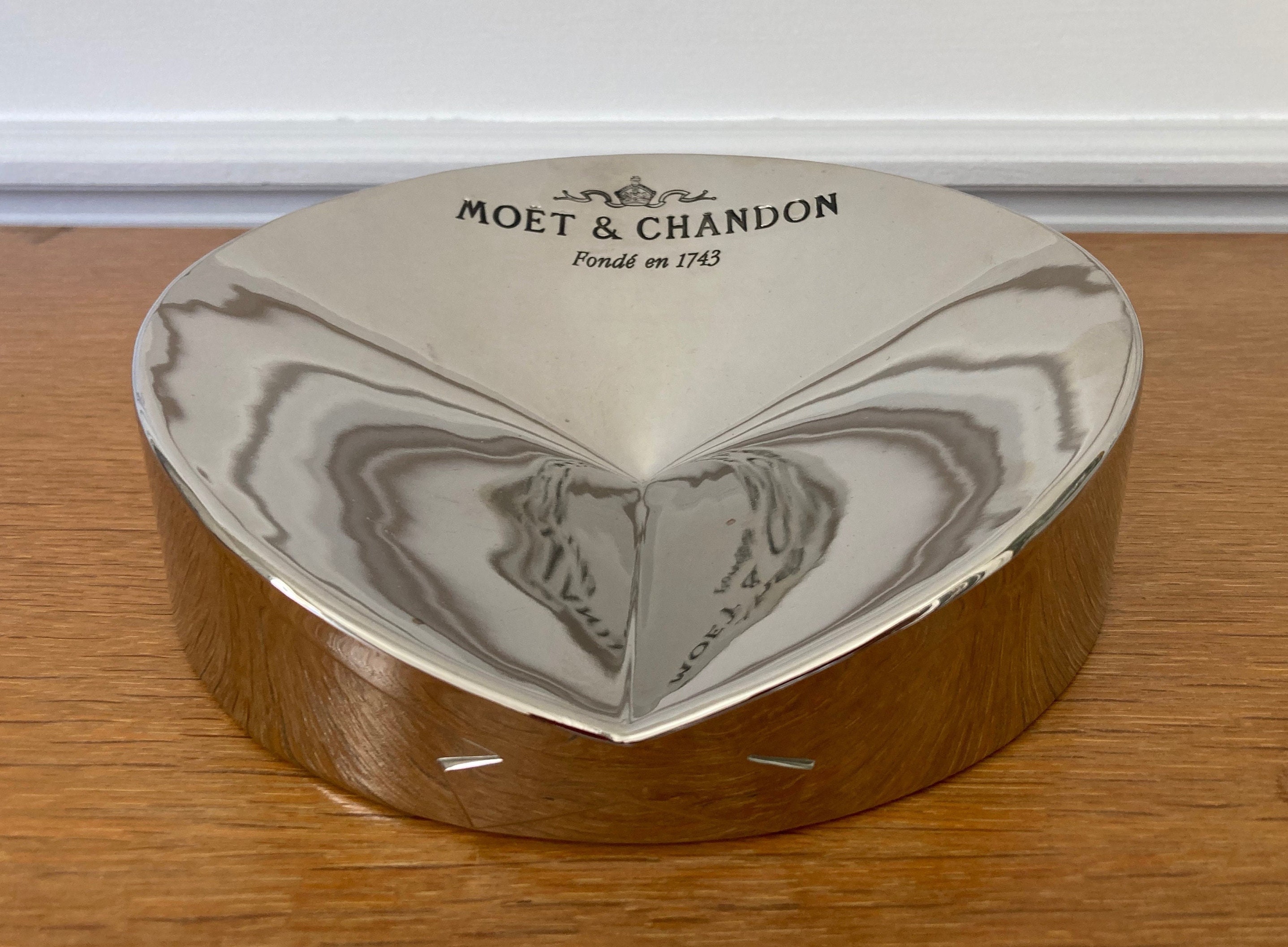 Cendrier chromé Moët & Chandon ancien French vintage champagne