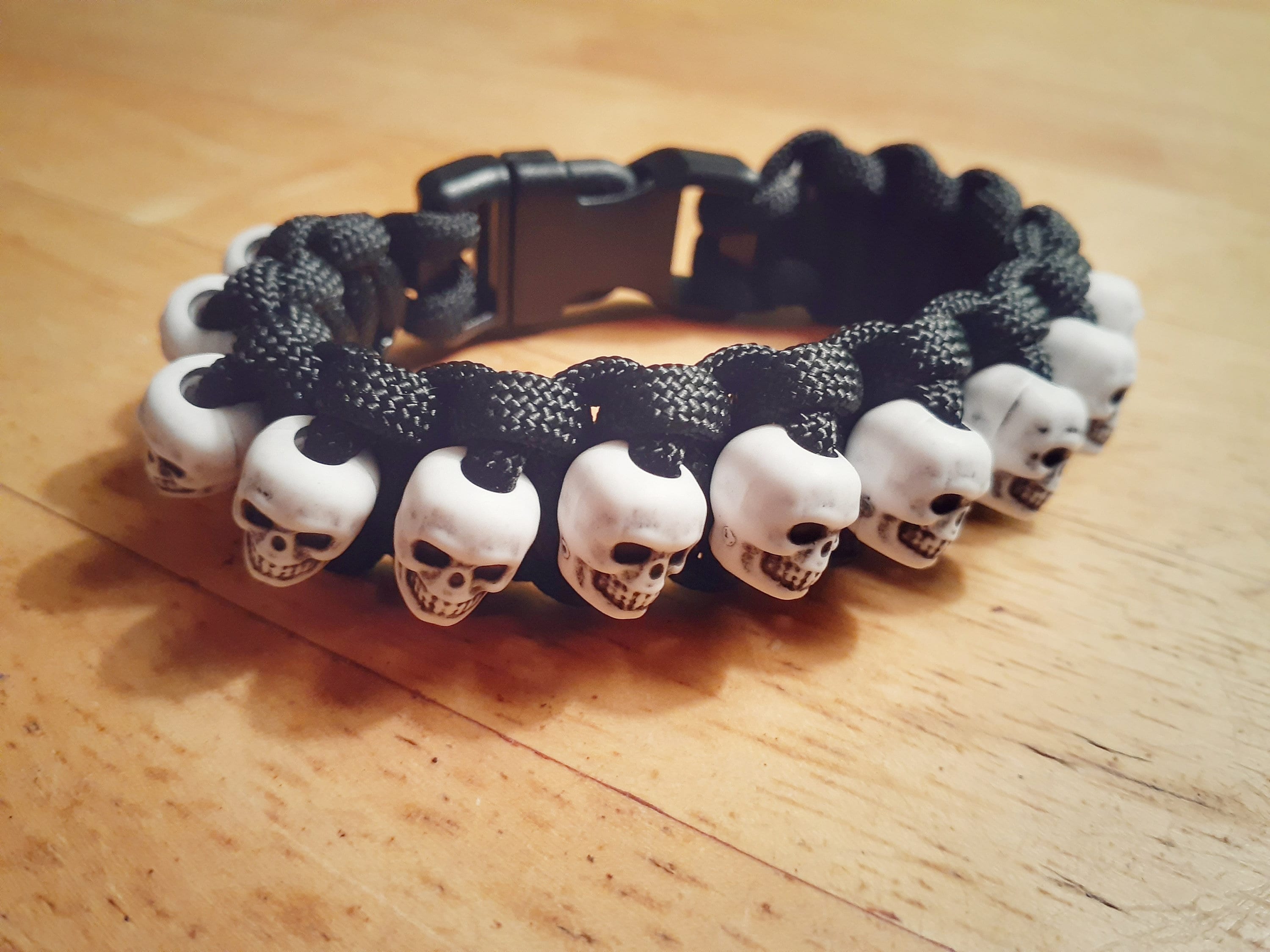 Skull 2024 paracord bracelet