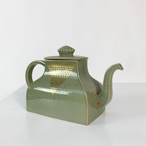 Signe Persson-Melin Teapot Rörstrand Kinesen 1980s Mid Century Porcelain Tea Pot Swedish Modern image 2