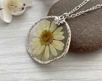Pressed daisy chamomile pendant necklace, Necklaces for women in the UK, Handmade in Britain, April birth flower