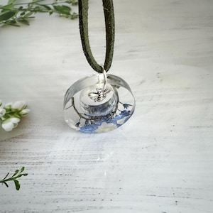 Pressed Forget-Me-Not Resin Necklace: Real Flower Bee Pendant