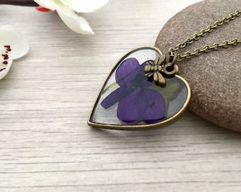 UV Resin Preserved Dried African Violet Sweethearts Dance African Violet Necklace Real Flower Pendant Rose Gold Brass Plated Necklace