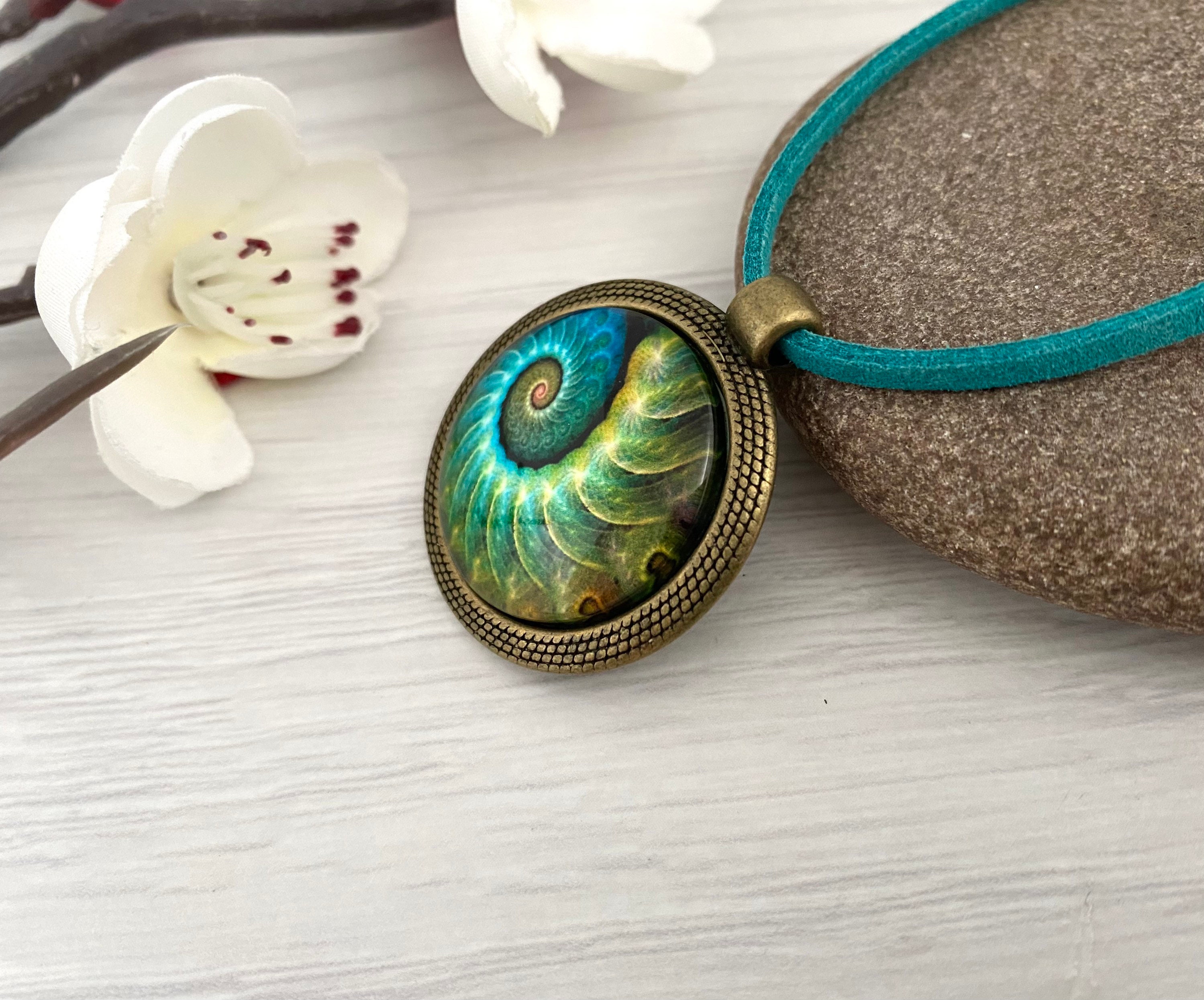 marieappleyarddesign Emerald Green Brooch with Peacock Feather Detail, Brooches for Women in The UK, Silver Round Brooch, Big Bold Jewellery, Gifts for Women