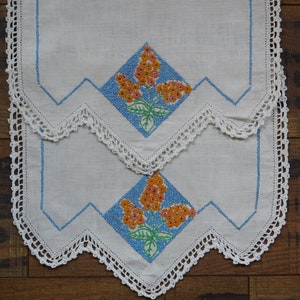 Pair of Vintage 1930&#39;s 1940&#39;s Sun Flowers Linen Chair or Table Doilies Hand Embroidered and Crosstitched Antimacassar