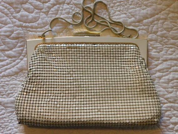 Vintage 1950's 1960's Beige Mesh Handbag Purse - image 2